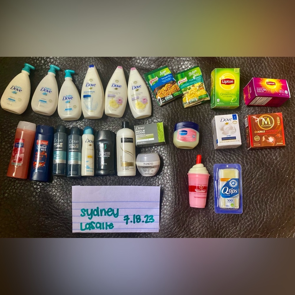 Discontinued Series 1 Mini Brands *Read Description*